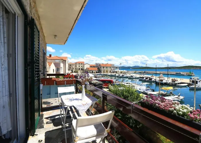 Mikin Lejlighed Betina (Sibenik-Knin)