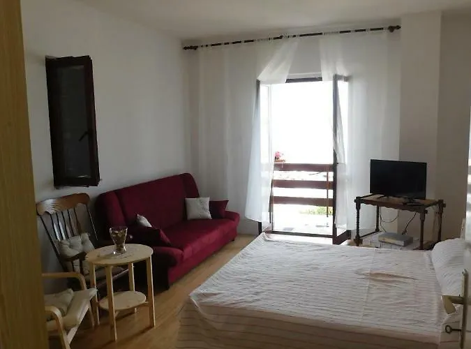 Mikin Betina (Sibenik-Knin)