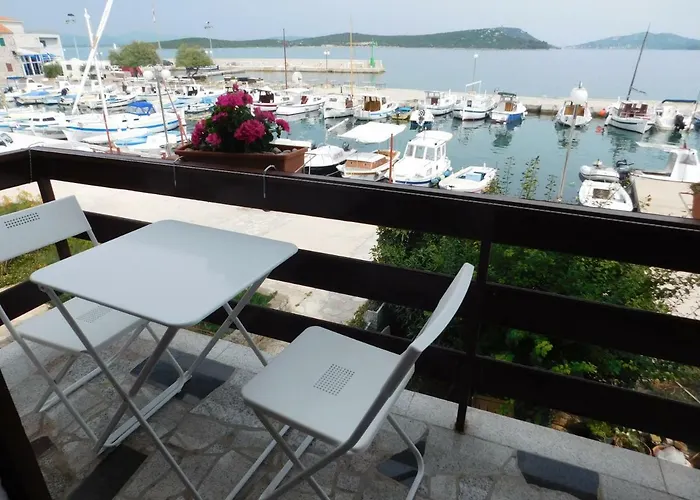 Mikin Lejlighed Betina (Sibenik-Knin)