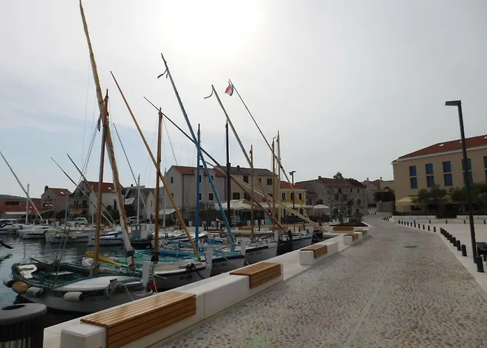 Mikin Betina (Sibenik-Knin)