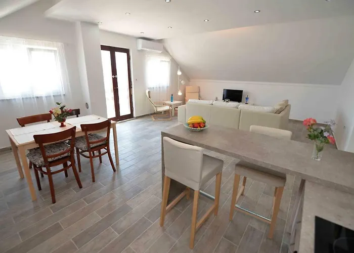 Mikin Lejlighed Betina (Sibenik-Knin)